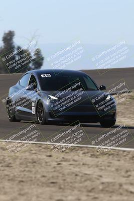 media/Nov-08-2025-Speed Ventures (Sat) [[1c7a6332f5]]/TC B/Session 2 (Turn 2)/